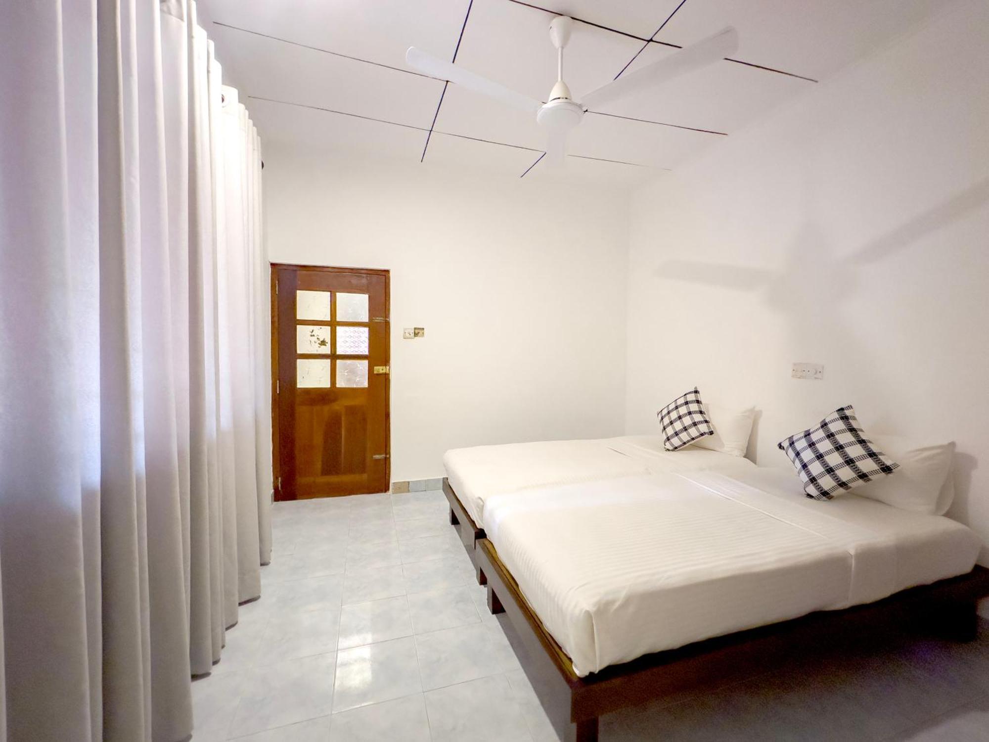 Bungalow By Tropical Villa Weligama Bagian luar foto