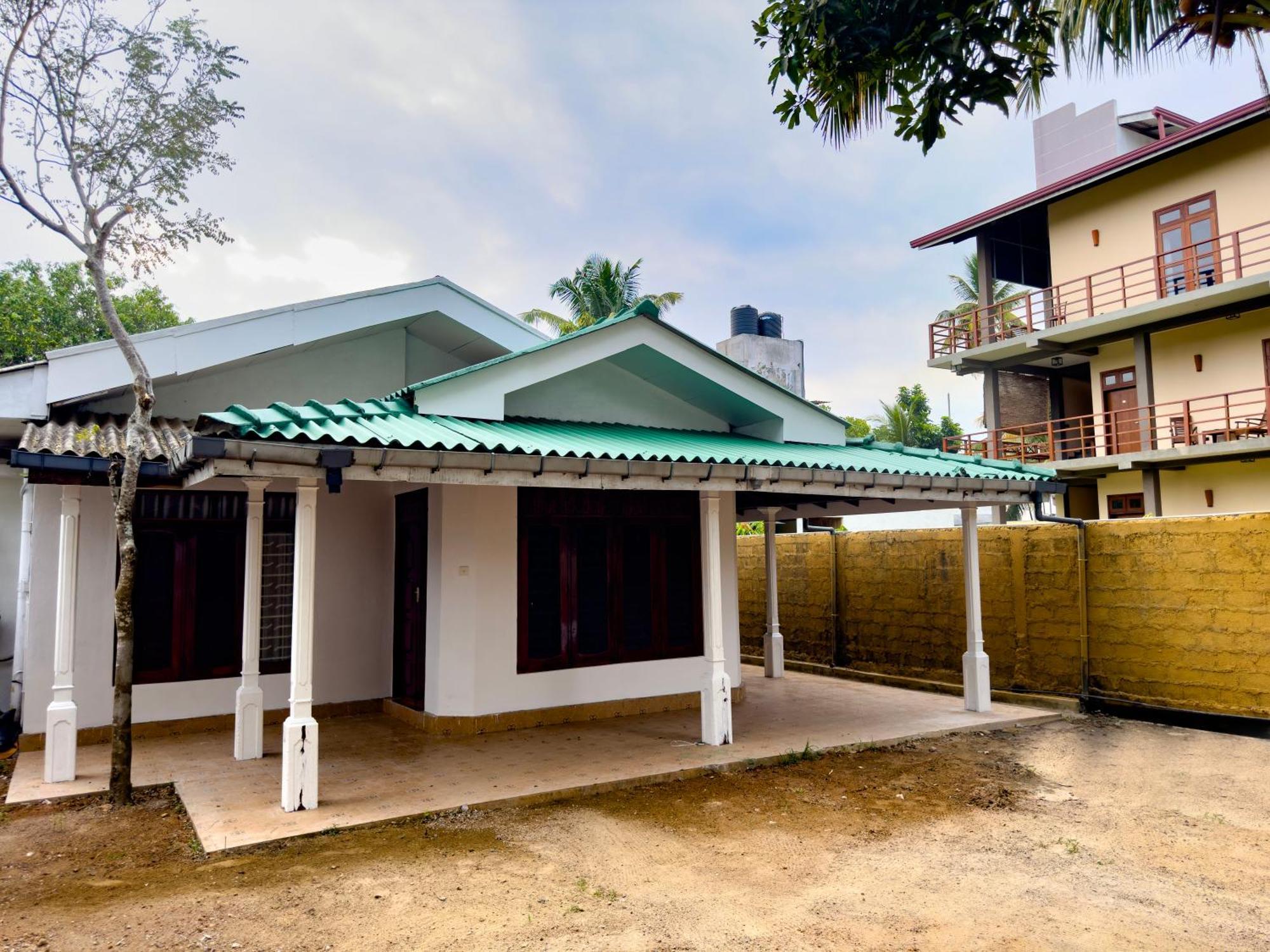Bungalow By Tropical Villa Weligama Bagian luar foto